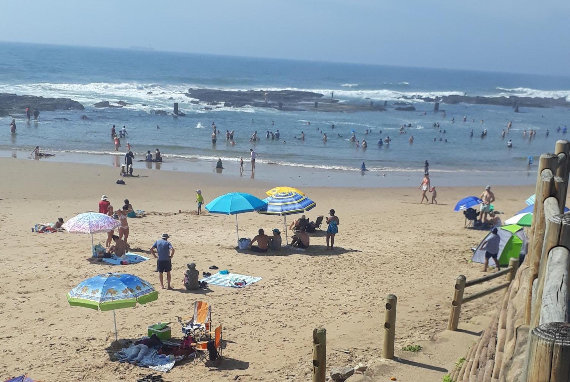 511 Umdloti Resort Beachfront 1Bed Self Catering Apartment Sea View エクステリア 写真